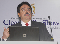 Ravi Manchandani s